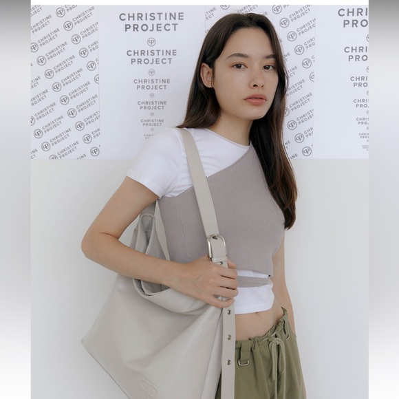 CHRISTINE PROJECT >Korean brand 
Sparkling Shopper Bag - Picture 10 of 16